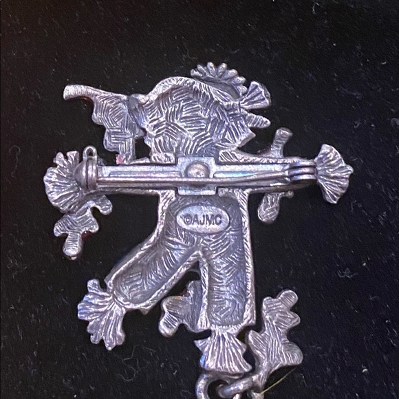 Vintage enamel leaf dangling fall scarecrow pen - Picture 4 of 7